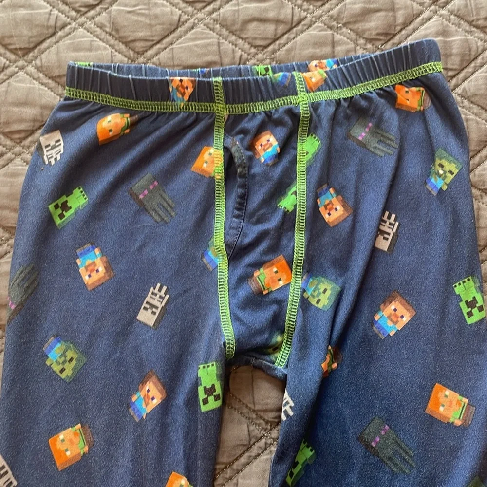 Minecraft base layer style Pjs🟩 - Picture 5 of 5
